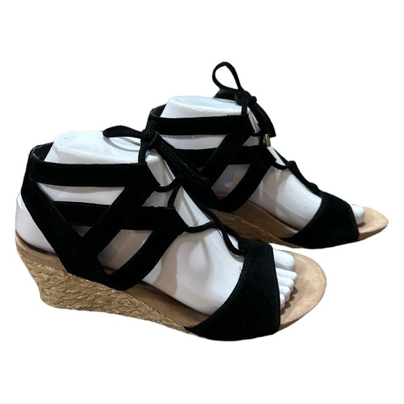 Like New Vionic - Tansy Lace Up Wedges - size 6.5 - Black - Picture 3 of 4